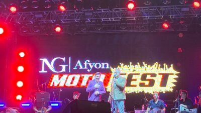 Sevilen sanatçı Gökhan Güney, MotoFest’in 4.gününde sahne aldı. 