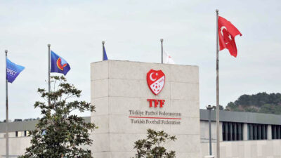 TFF 2’nci Lig Beyaz Grup 3’üncü haftada oynanan Afyonspor-İnegölspor maçından