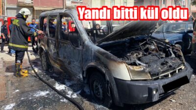 Afyonkarahisar Merkez'de Belediye Çarşısı'nın arkasında bir araç yandı