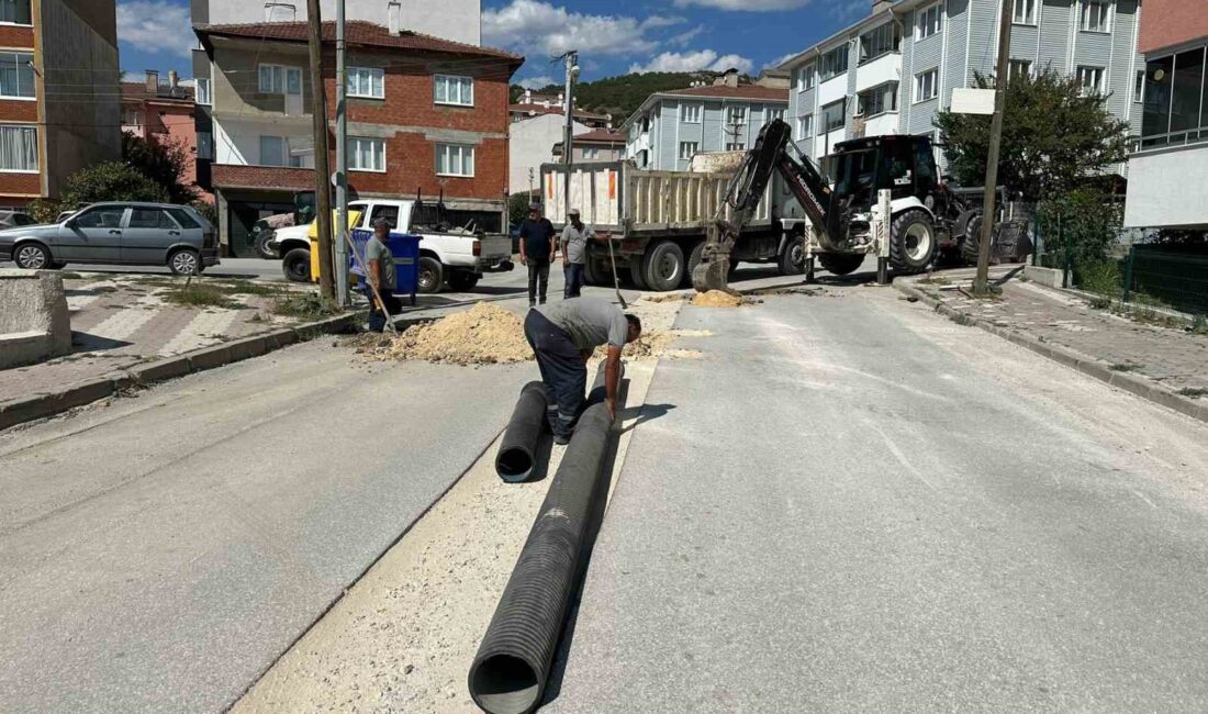 BOZÜYÜK’TE MESLEK LİSESİ CADDESİ’NDE