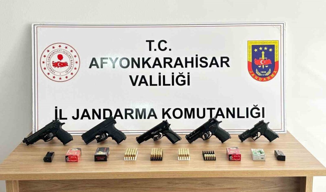 AFYONKARAHİSAR’DA GERÇEKLEŞTİRİLEN SOKAK DÜĞÜNLERİNDE