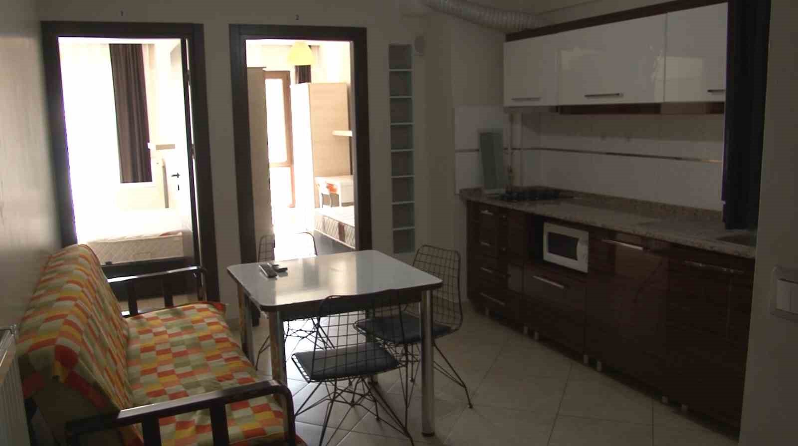 Eskişehir’de üniversite öğrencileri henüz gelmedi apartlar boş kaldı