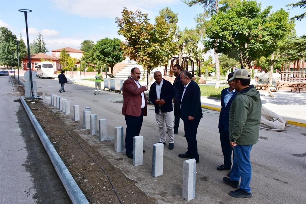 İnönü’de iyileştirme çalışmasını Başkan Hamamcı yerinde inceledi