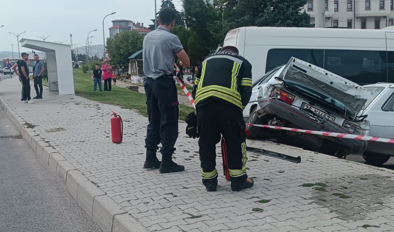 Tavşanlı’da trafik kazası: 1 yaralı