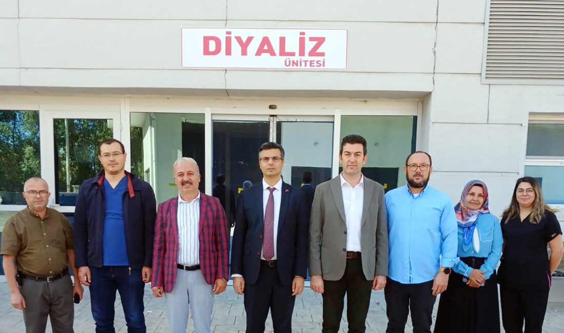 Sinanpaşa İlçe Devlet Hastanesi'nde