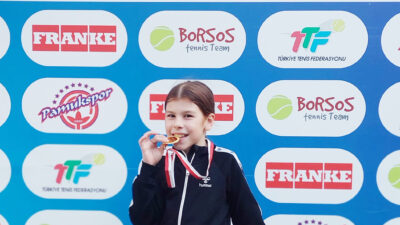 İstanbul'da 24-27 Ekim tarihleri arasında düzenlenen 12 Yaş Haftasonu Tenis