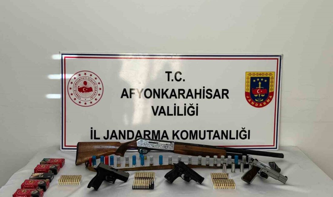 AFYONKARAHİSAR’DA JANDARMA 4 EVE