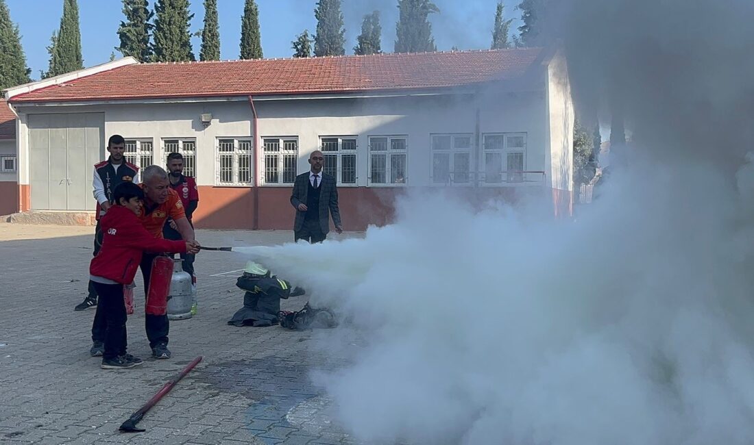 SÖĞÜT'TE İTFAİYE EKİPLERİ TARAFINDAN