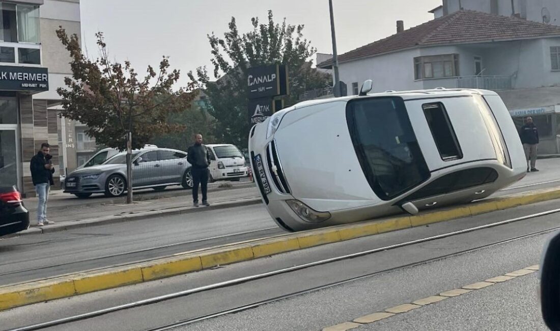 ESKİŞEHİR’DE TRAMVAY YOLU ÜZERİNDE