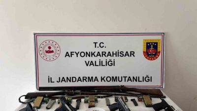 AFYONKARAHİSAR’DA KAÇAK SİLAH TİCARETİNE GEÇİT YOK