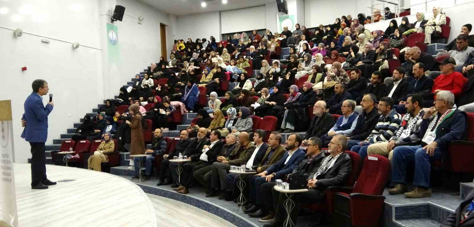 Kütahya’da “Helal Gıda ve Boykot” konulu konferans