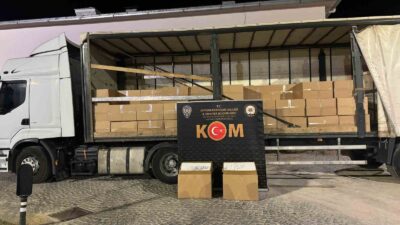 AFYONKARAHİSAR’DA POLİS TARAFINDAN DURDURULAN BİR TIRDA YAPILAN ARAMADA 3 MİLYON