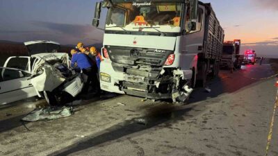 AFYONKARAHİSAR'DA TIRIN OTOMOBİLİ KAĞIT GİBİ EZDİĞİ TRAFİK KAZASINDAKİ BİRİ 84
