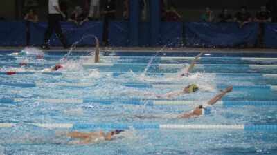 AFYONKARAHİSAR, YÜZME BRANŞINDA GENÇ YETENEKLERİN GELİŞİMİNİ HEDEFLEYEN 11-12 YAŞ ULUSAL