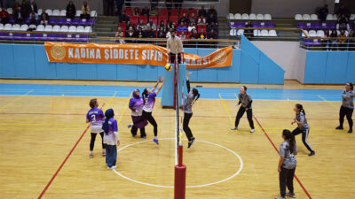 Gençlik ve Spor İl Müdürlüğü tarafından Tınaztepe Spor Salonu'nda düzenlenen