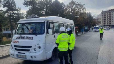 AFYONKARAHİSAR’DA POLİS TARAFINDAN 2024 YILI İÇERİSİNDE TOPLU TAŞIMADA FAALİYET GÖSTEREN