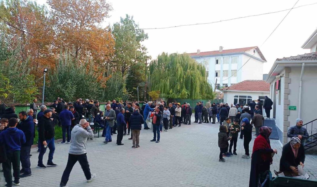 BOZÜYÜK'TE "HUZARA GİDEN YOL