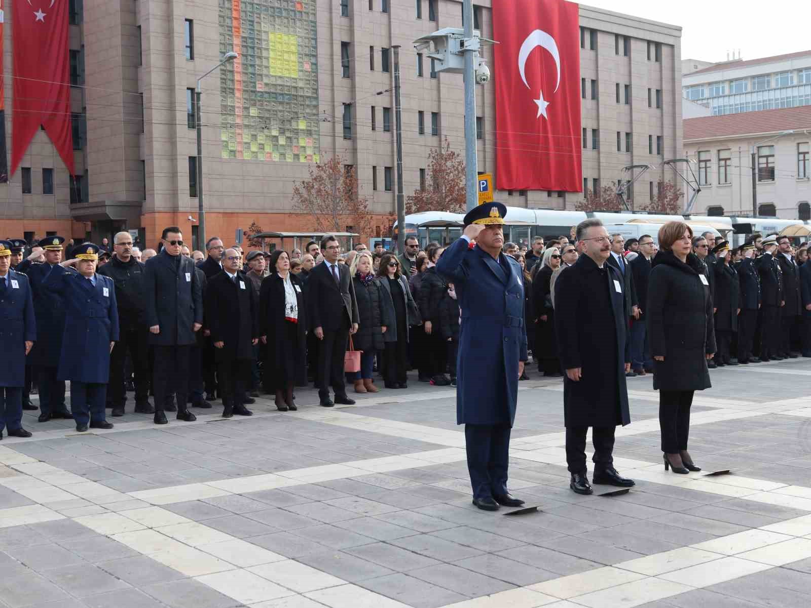 Eskişehir’de 10 Kasım Atatürk’ü anma töreni