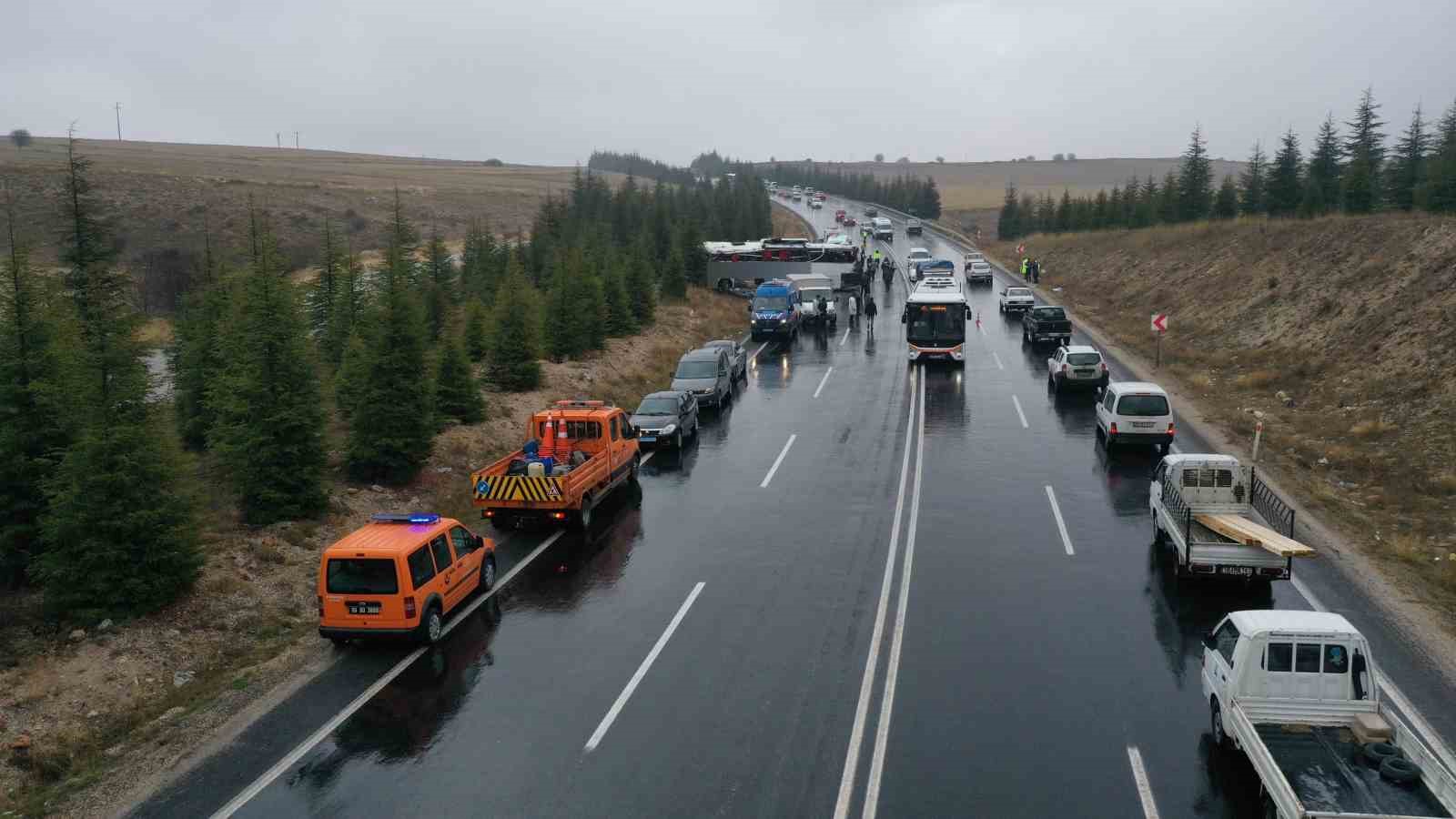 Eskişehir’de otobüs kazası: 1 ölü, 1’i ağır 42 yaralı