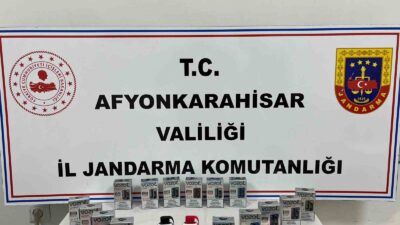AFYONKARAHİSAR’DA JANDARMA TARAFINDAN DÜZENLENEN OPERASYONDA 17 ADET KAÇAK ELEKTRONİK SİGARA