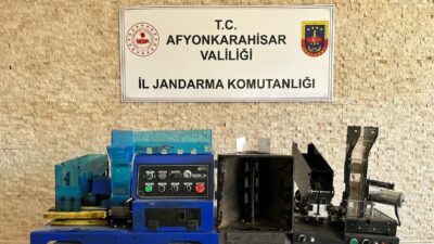 AFYONKARAHİSAR’DA İNTERNET ÜZERİNDEN KAÇAK MAKARON DOLUMU YAPAN MAKİNELERİ SATMAYA ÇALIŞAN