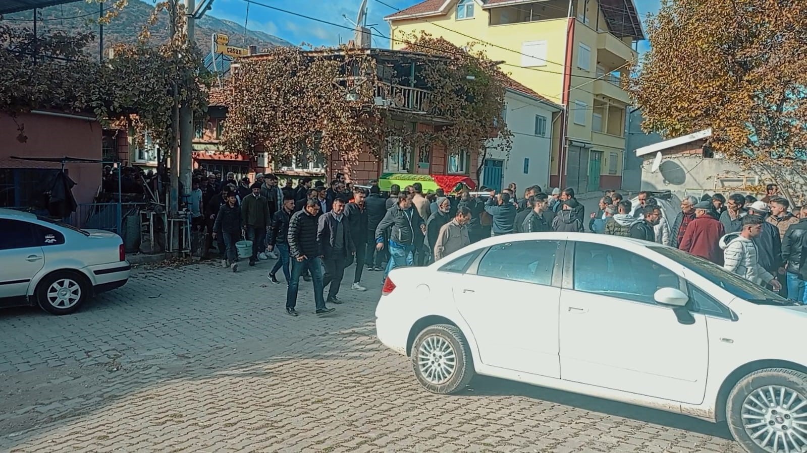 BURDUR’DA YAŞANAN TRAFİK KAZASINDA HAYATINI KAYBEDEN 20 YAŞINDAKİ MOTOKURYE MEHMET