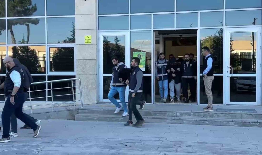 KÜTAHYA'DA FUHUŞ OPERASYONUNDA GÖZALTINA