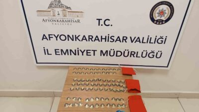 AFYONKARAHİSAR’DA KUYUMCULARA SAHTE ALTIN SATMAYA ÇALIŞAN 2 ŞAHIS POLİSİN DİKKATİ
