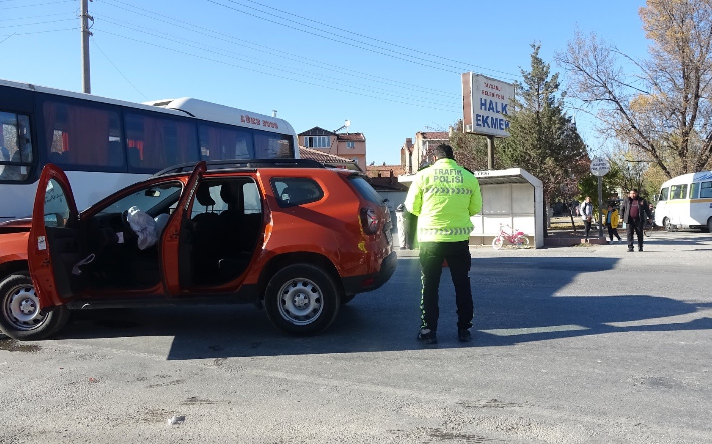 Tavşanlı’da trafik kazası: 1 yaralı