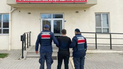 İl Jandarma Komutanlığı, haklarında farklı suçlardan hapis cezası bulunan şahısları