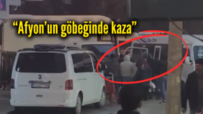 Burmalı mahallesinde akşam saatlerinde bir halk otobüsü, kapısı açık şekilde
