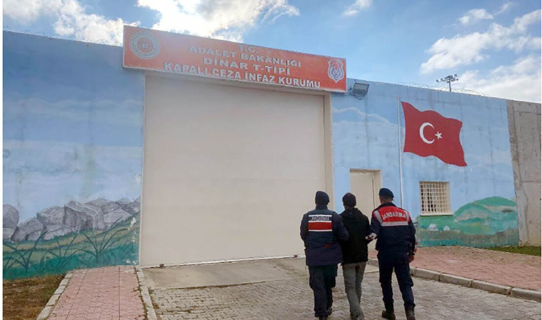 Afyonkarahisar İl Jandarma Komutanlığı tarafından aranan şahısların yakalanmasına yönelik gerçekleştirilen