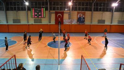 Avrupa’ya göçün 60. yılı etkinlikleri kapsamında düzenlenen Gurbetçi Kupası Voleybol