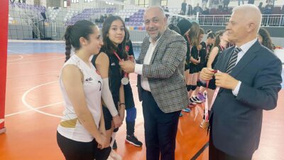 Okul Sporları Genç Kızlar Voleybol Müsabakaları, final karşılaşmalarıyla tamamlandı. Prof.