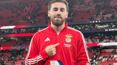 Portekiz devi Benfica, ligin 15. haftasında Estoril’i 3-0 mağlup ederek
