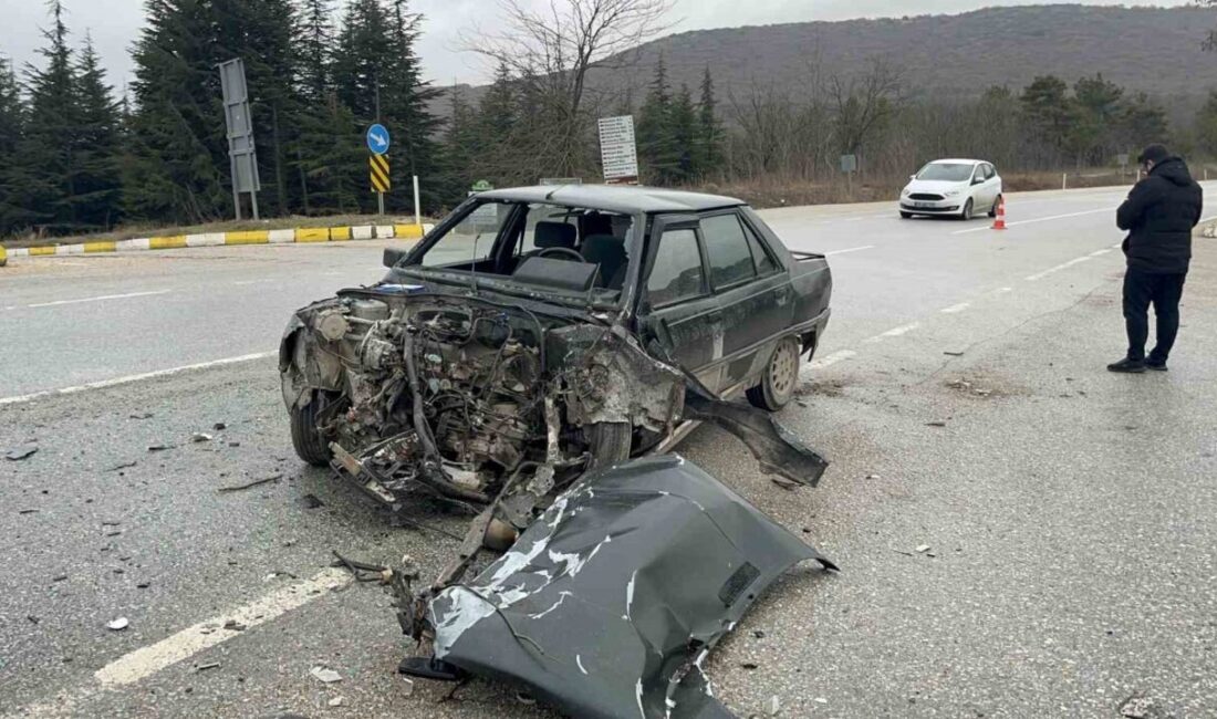 Eskişehir’de kavşaktan çıkmaya çalışan