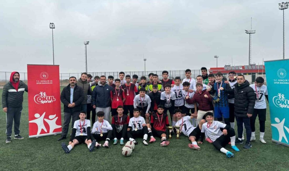 Okul Sporları futbol genç