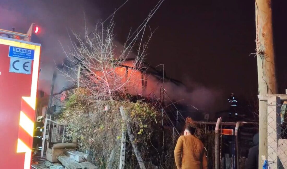 Eskişehir’de sigortanın kısa devre yapması sonucunda çıktığı tahmin edilen yangında
