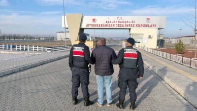 Aranan şahısların tespiti ve yakalanmasına yönelik çalışmalarını Afyonkarahisar genelinde titizlikle