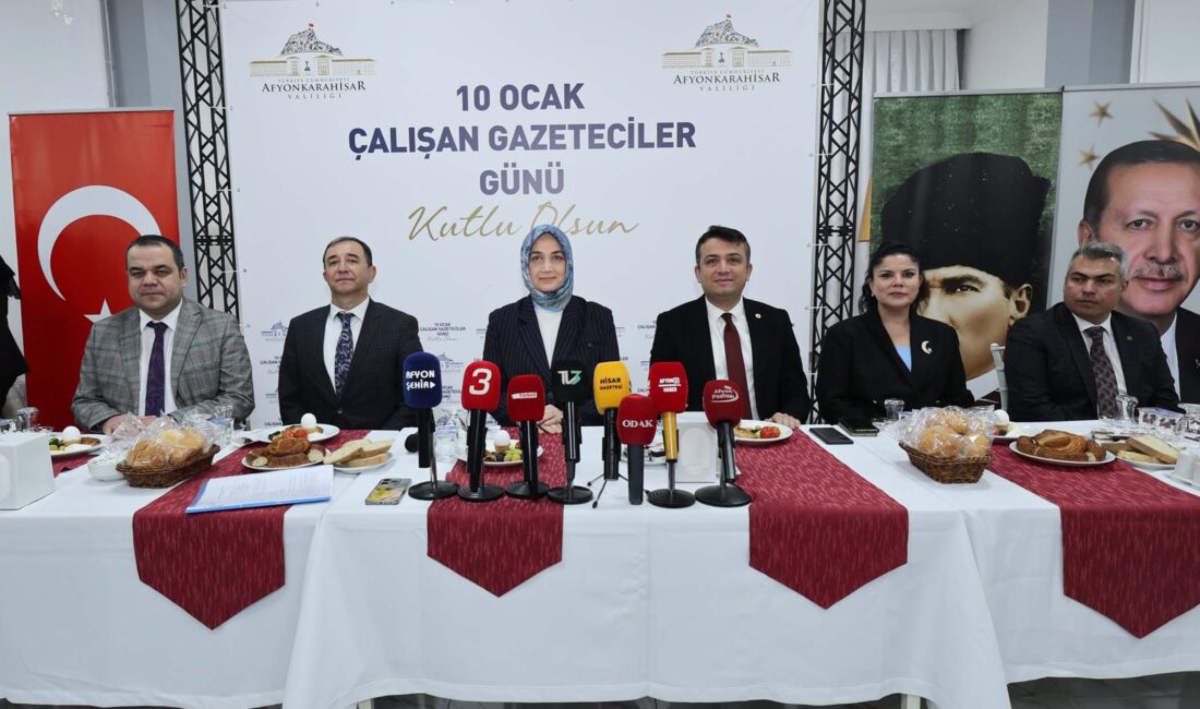 Vali Yiğitbaşı, 10 Ocak Çalışan Gazeteciler Günü dolayısıyla düzenlenen programda