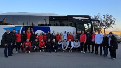Afyonkarahisar Belediyesi Yüntaş Spor Kulübü sporcusu ve milli karateci Ayşe