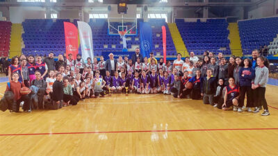 Gençlik ve Spor İl Müdürlüğü tarafından düzenlenen Okul Sporları Küçük