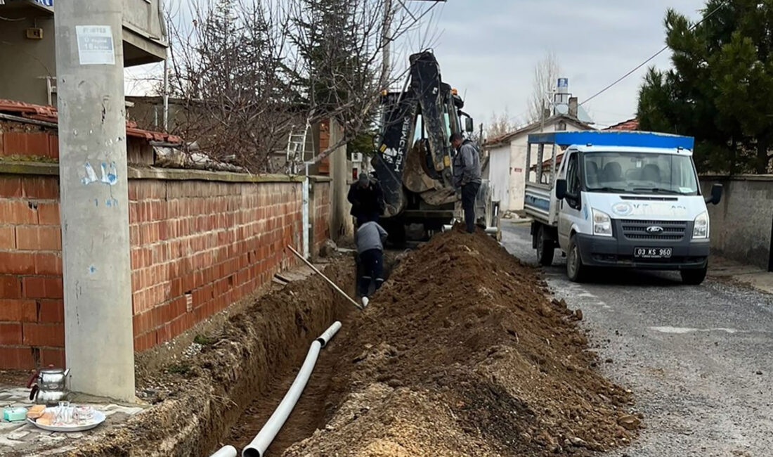 Bolvadin Belediyesi Su ve Kanalizasyon İşleri Müdürlüğü ekipleri tarafından, ilçede