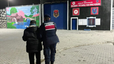 Afyonkarahisar İl Jandarma Komutanlığına bağlı ekipler, aranan şahısların tespiti ve