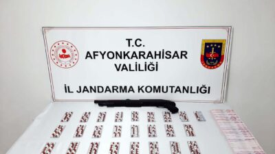 Afyonkarahisar İl Jandarma Komutanlığı, uyuşturucu ile mücadelesini sürdürüyor. Yapılan titiz