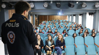 Afyonkarahisar İl Emniyet Müdürlüğü görevlileri, Siberay programı kapsamında çalışmalarını sürdürüyor.