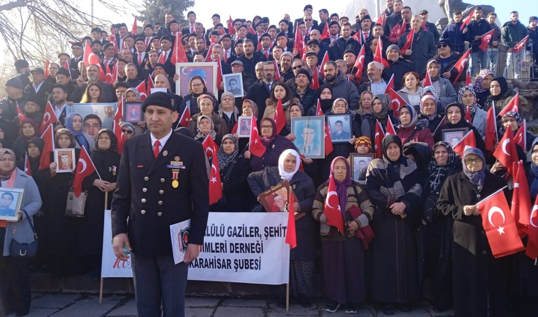 Afyonkarahisarlı şehit aileleri Anıt Park önünde toplandı. Türkiye Harp Malulü