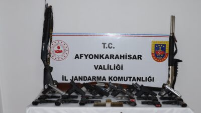 Eş zamanlı olarak 17 farklı adrese yapılan aramalarda çok sayıda