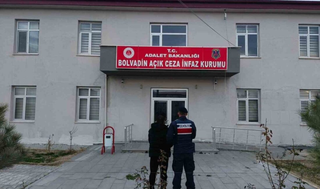 Afyonkarahisar’da il merkezinde ve Çay ilçesinde haklarında hapis cezası bulunan