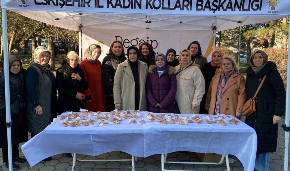 AK Parti Eskişehir Kadın Kolları üyeleri, bugün öğle saatinde Regaip